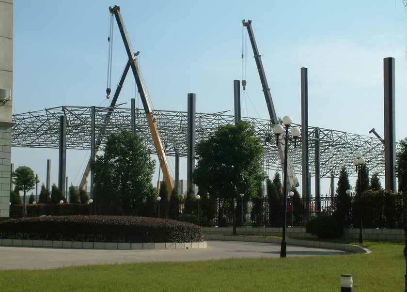 濮阳加油站罩棚网架