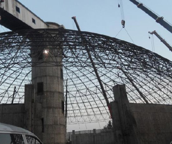 濮阳网架分条或分块安装法